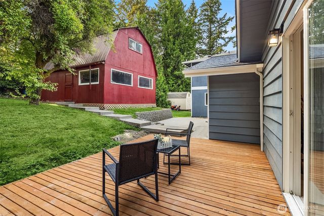 5702 218th Street SE, Woodinville, WA 98072