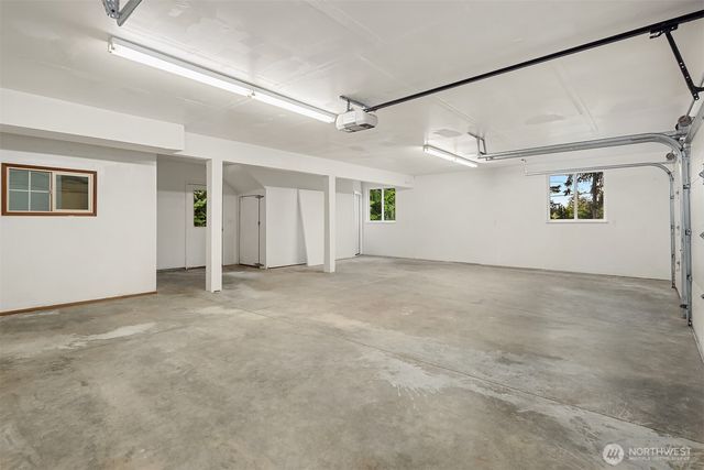 5702 218th Street SE, Woodinville, WA 98072