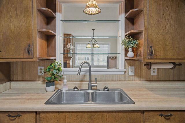 100 COLE AVE, Munford, TN 38058