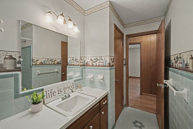 100 COLE AVE, Munford, TN 38058