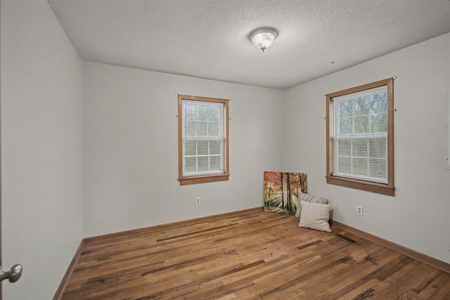 100 COLE AVE, Munford, TN 38058