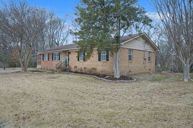 100 COLE AVE, Munford, TN 38058