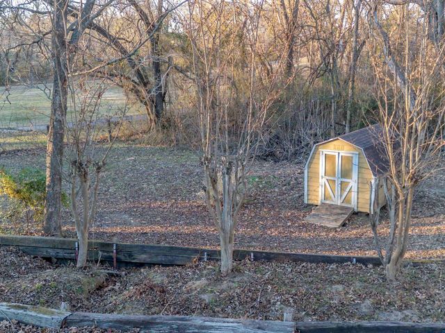 100 COLE AVE, Munford, TN 38058