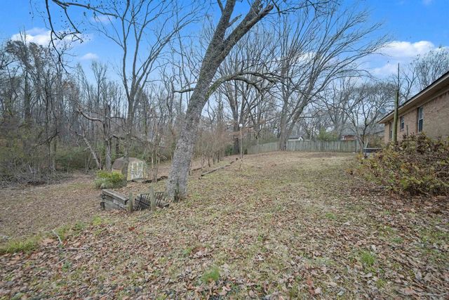 100 COLE AVE, Munford, TN 38058