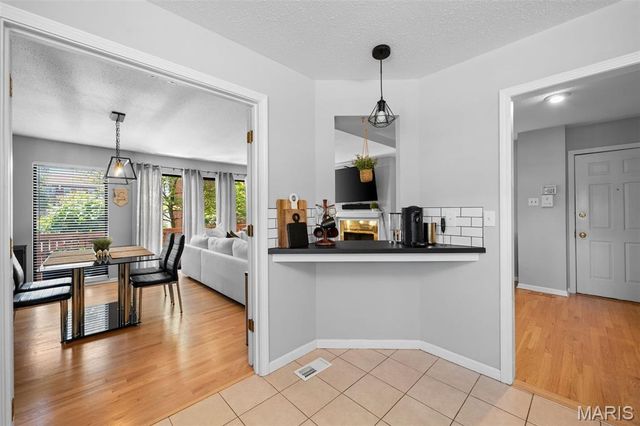 5571 Waterman Boulevard D, St Louis, MO 63112