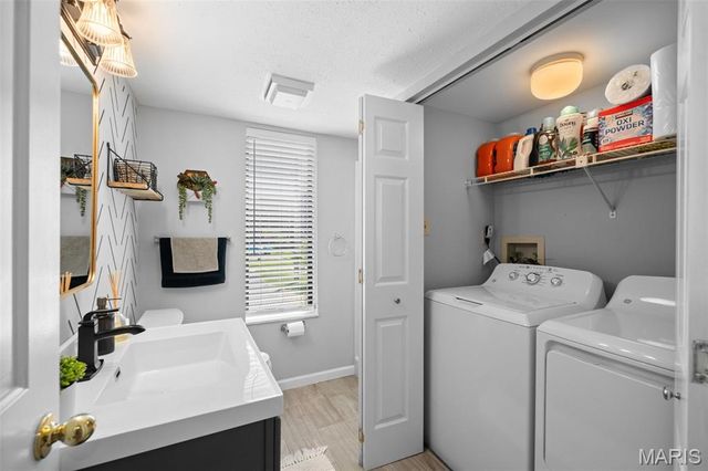 5571 Waterman Boulevard D, St Louis, MO 63112