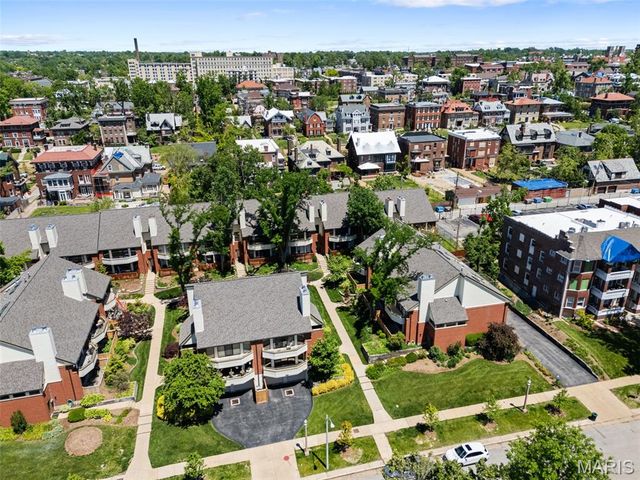 5571 Waterman Boulevard D, St Louis, MO 63112