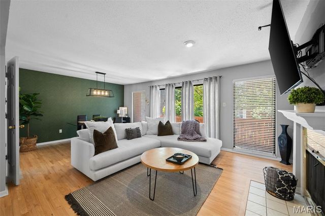 5571 Waterman Boulevard D, St Louis, MO 63112