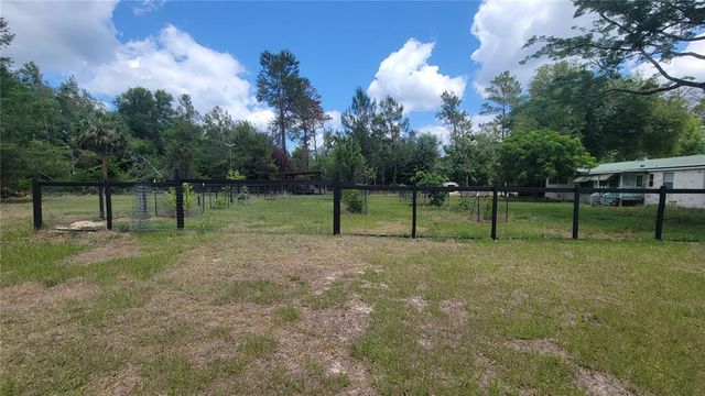 41940 PINE VALLEY DRIVE, Paisley, FL 32767