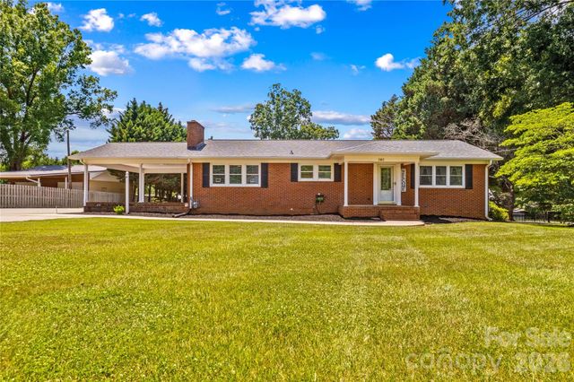 946 Shearers Road, Mooresville, NC 28115