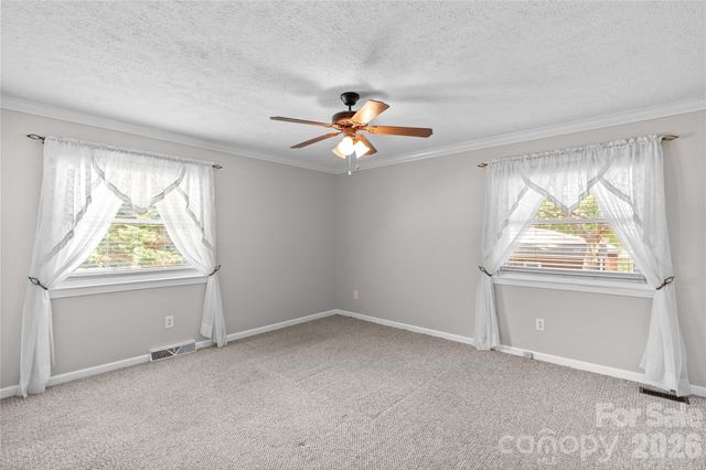 946 Shearers Road, Mooresville, NC 28115