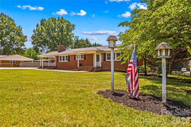 946 Shearers Road, Mooresville, NC 28115