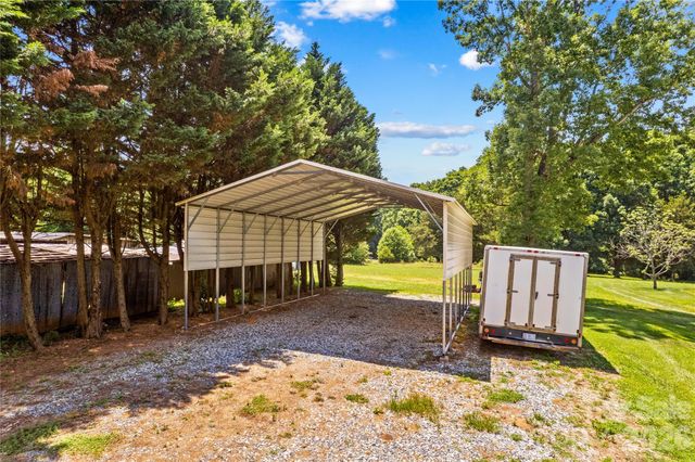 946 Shearers Road, Mooresville, NC 28115