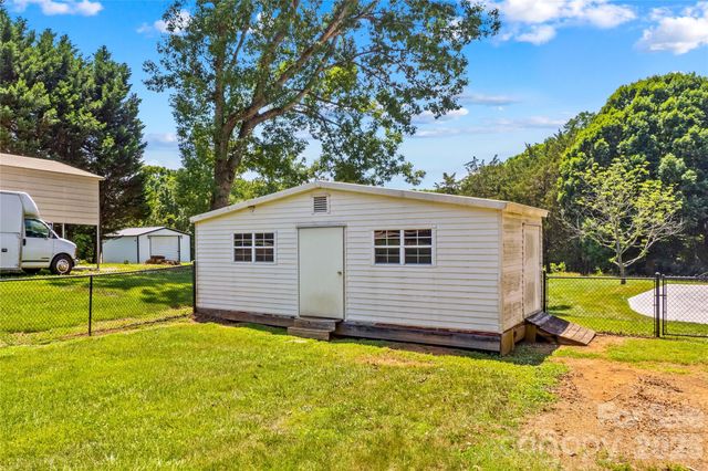 946 Shearers Road, Mooresville, NC 28115
