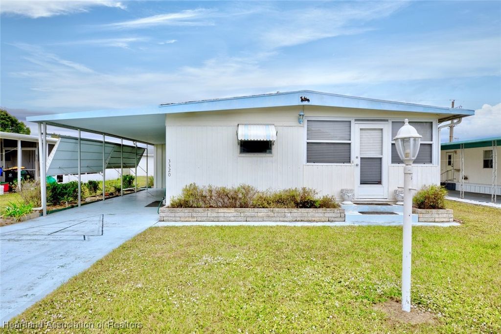 3320 Delaware Avenue, Sebring, FL 33870