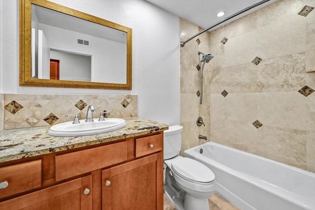 835 Skysail Avenue, Carlsbad, CA 92011