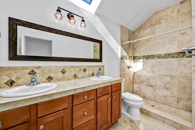 835 Skysail Avenue, Carlsbad, CA 92011