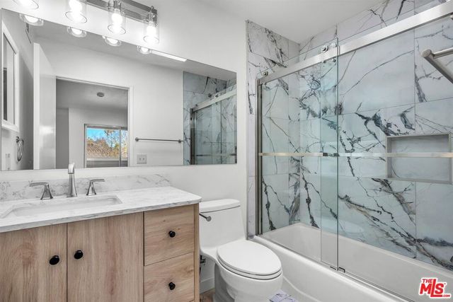 13340 Burbank Boulevard 2, Sherman Oaks, CA 91401