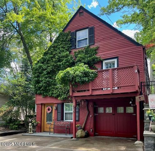 124 E Prospect Street, Waldwick, NJ 07463