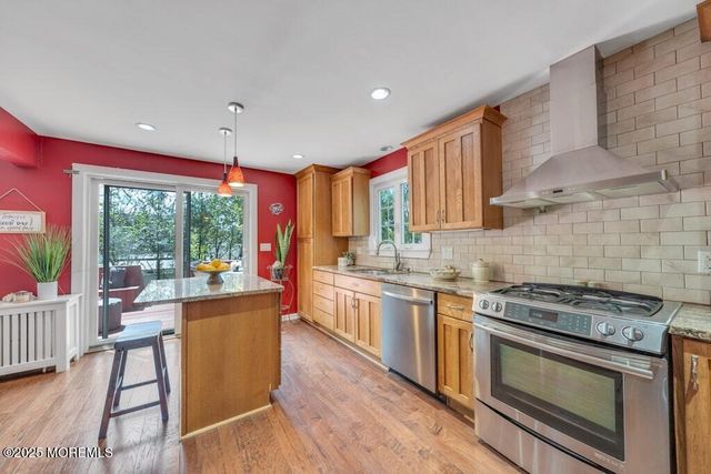 124 E Prospect Street, Waldwick, NJ 07463