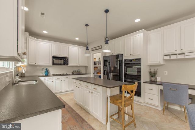 24 TAVERN RD, Stafford, VA 22554