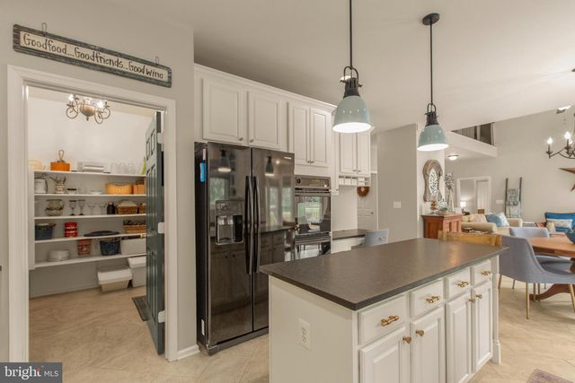 24 TAVERN RD, Stafford, VA 22554