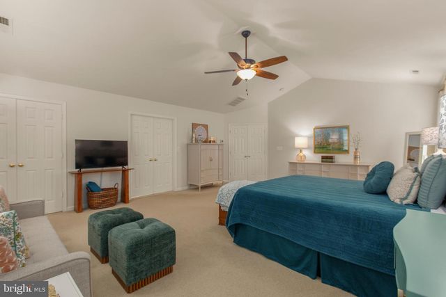 24 TAVERN RD, Stafford, VA 22554