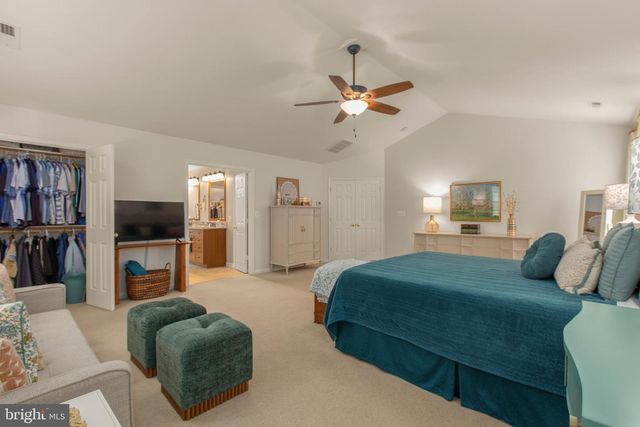 24 TAVERN RD, Stafford, VA 22554