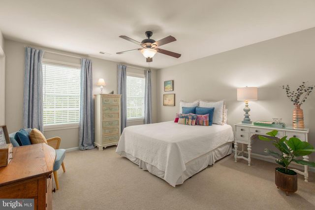 24 TAVERN RD, Stafford, VA 22554