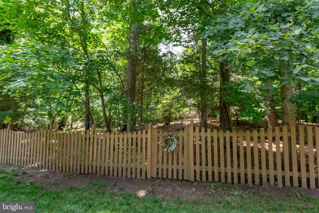24 TAVERN RD, Stafford, VA 22554