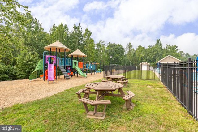 24 TAVERN RD, Stafford, VA 22554