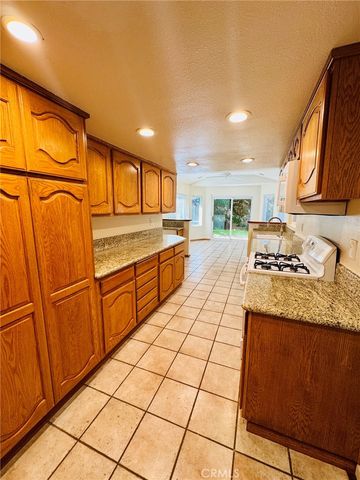 9432 Rambler, Huntington Beach, CA 92646