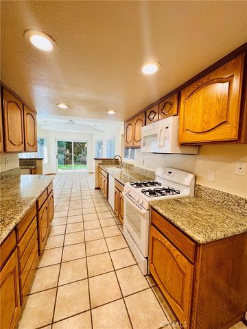 9432 Rambler, Huntington Beach, CA 92646