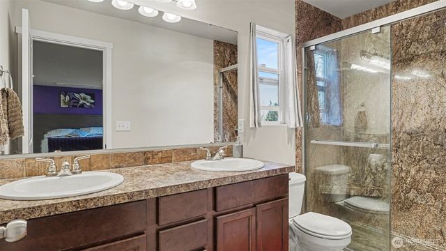 12515 Prairie Ridge Drive E, Bonney Lake, WA 98391