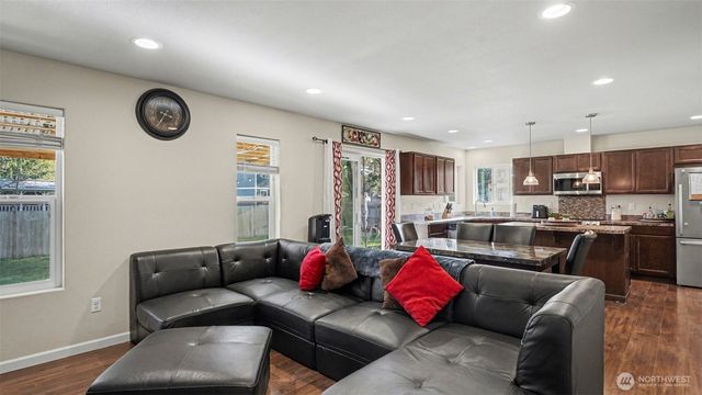 12515 Prairie Ridge Drive E, Bonney Lake, WA 98391