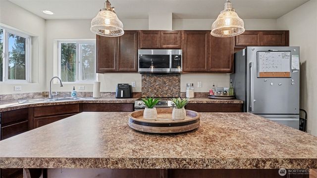 12515 Prairie Ridge Drive E, Bonney Lake, WA 98391