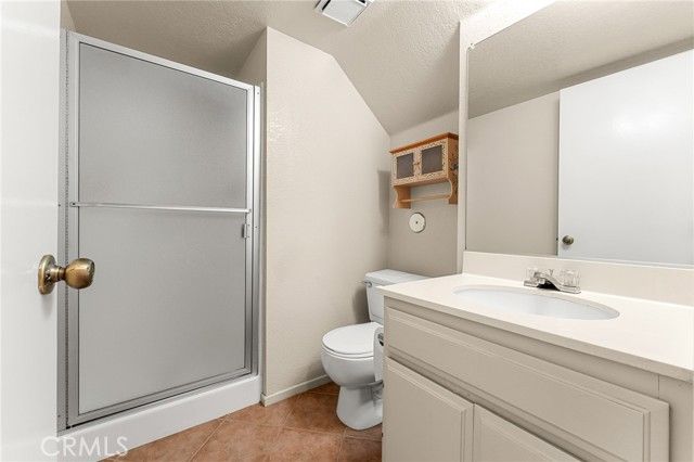 11048 Thrush Drive, Riverside, CA 92505