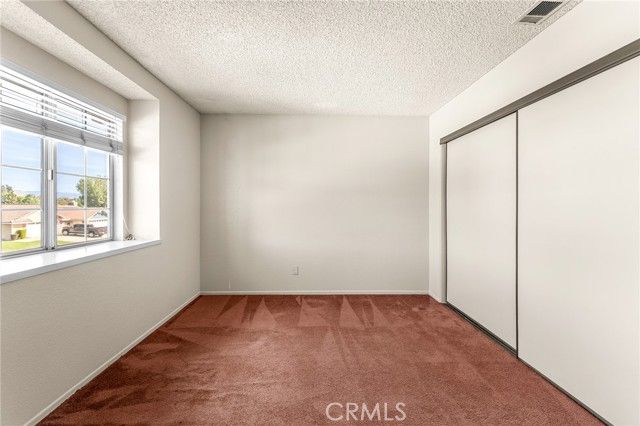 11048 Thrush Drive, Riverside, CA 92505