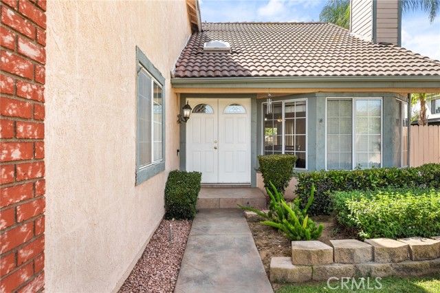 11048 Thrush Drive, Riverside, CA 92505