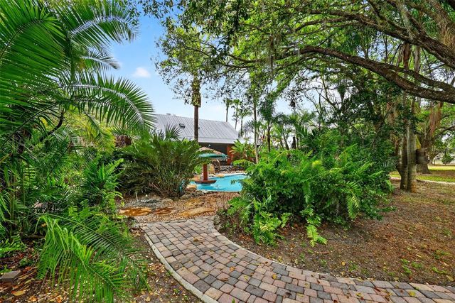 6888 MYAKKA VALLEY TRL, Sarasota, FL 34241