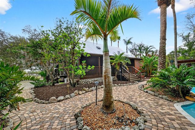 6888 MYAKKA VALLEY TRL, Sarasota, FL 34241