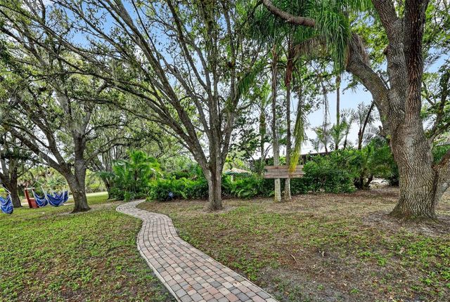 6888 MYAKKA VALLEY TRL, Sarasota, FL 34241