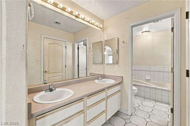 921 Primrose Lane, Henderson, NV 89011