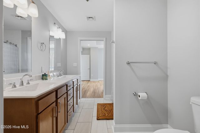 14 Grace Street Apt 909, Wilmington, NC 28401