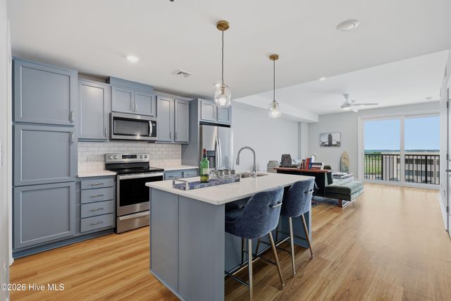 14 Grace Street Apt 909, Wilmington, NC 28401