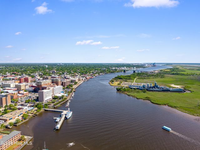 14 Grace Street Apt 909, Wilmington, NC 28401