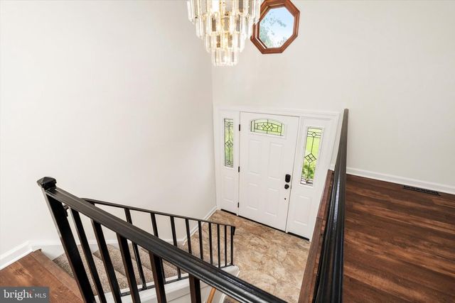 9 OLD POST LN, Hamilton Twp, NJ 08620