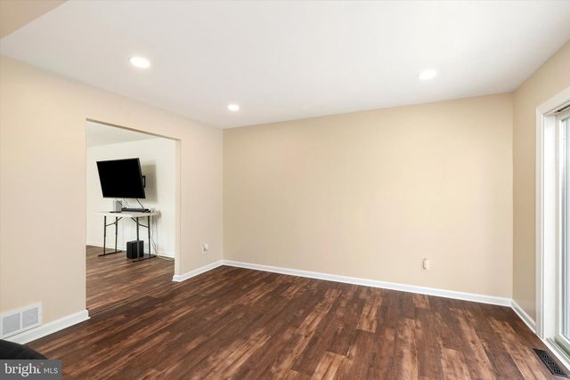 9 OLD POST LN, Hamilton Twp, NJ 08620
