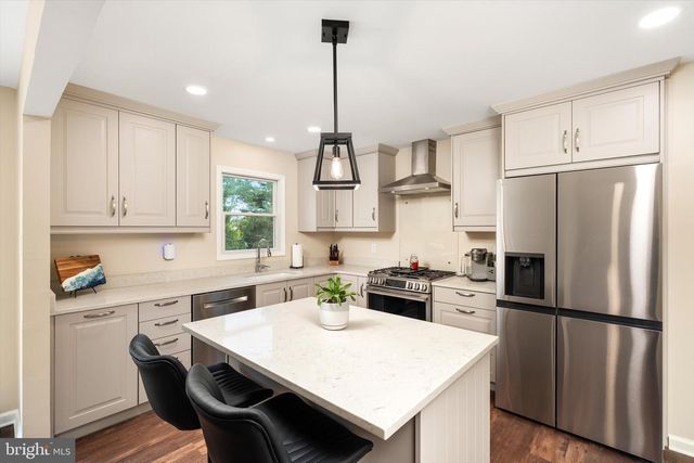 9 OLD POST LN, Hamilton Twp, NJ 08620