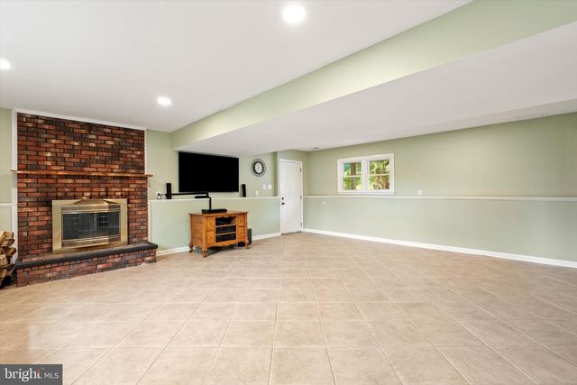 9 OLD POST LN, Hamilton Twp, NJ 08620